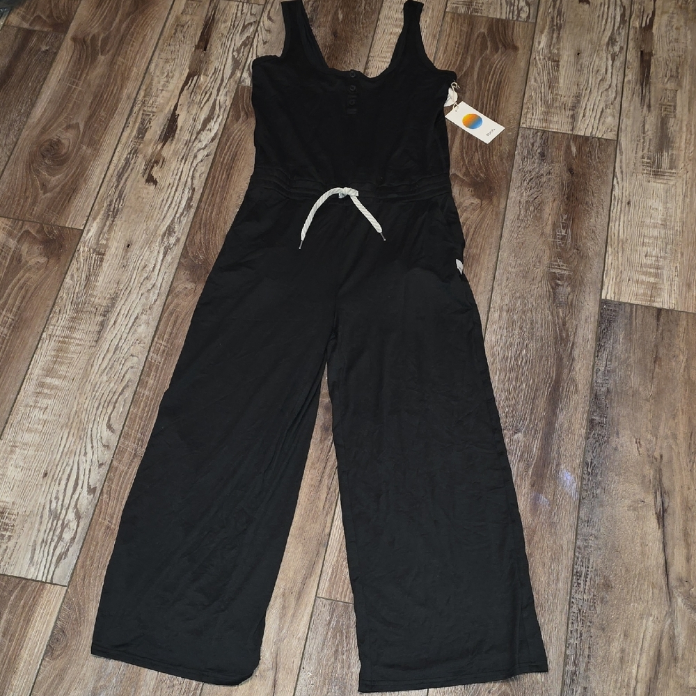 NWT Vuori Women's Falls Jumpsuit in Black Heather. Size XS, 24" Inseam